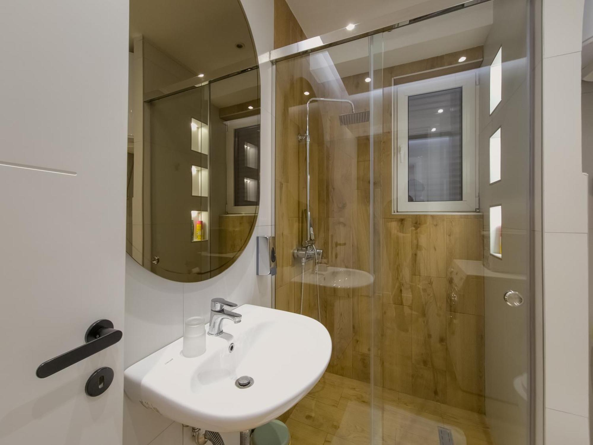 Pin Apartments Tiranë Luaran gambar