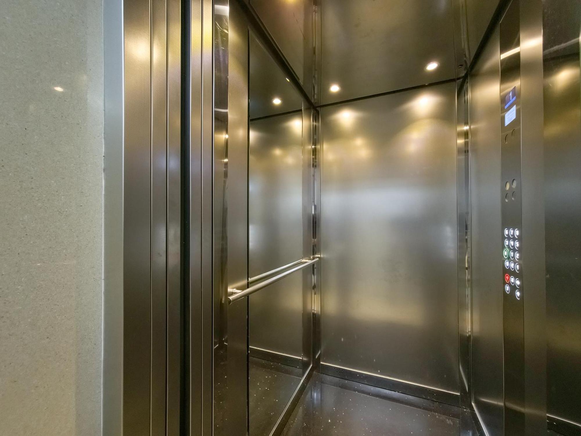 Pin Apartments Tiranë Luaran gambar