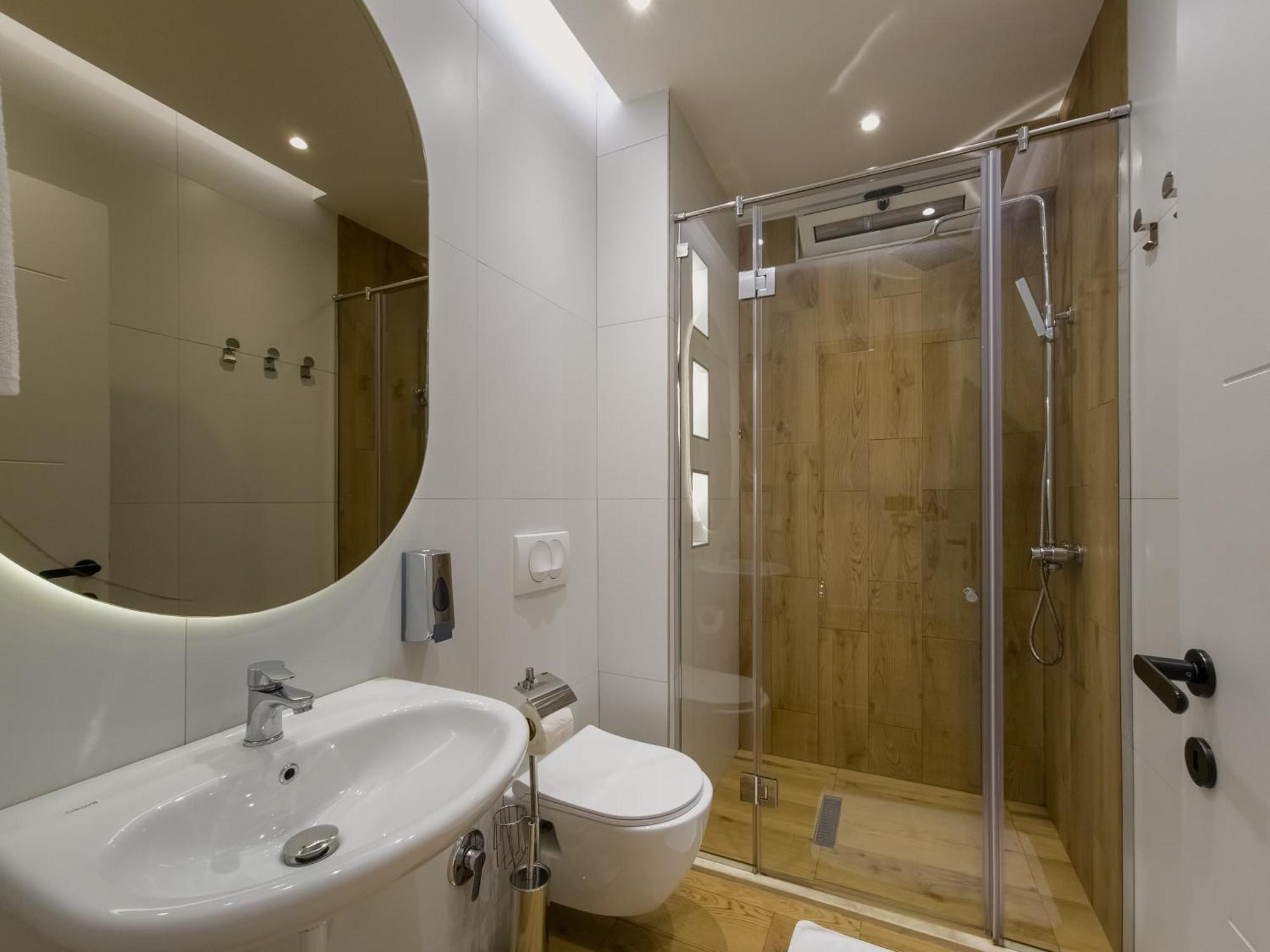 Pin Apartments Tiranë Luaran gambar